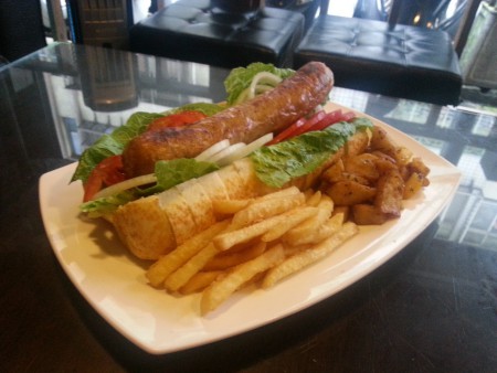 巨無霸手工德式香腸堡